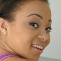 Adriana Maya Nahé