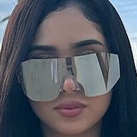 Alexia Magallon Nahé