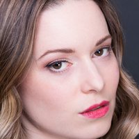 Alison Louder Nahé