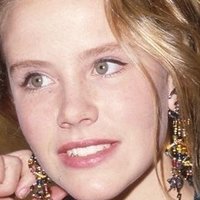 Amanda Peterson Nahé