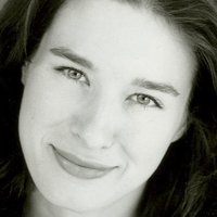 Amy Shelton-White Nahé