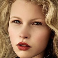 Andrea Hrncirova Nahé