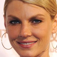 Angela Lindvall Nahé