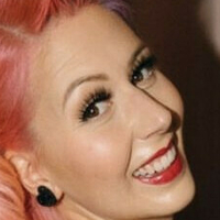 Annalee Belle Nahé