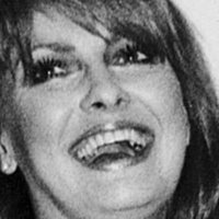 Anneka Di Lorenzo Nahé