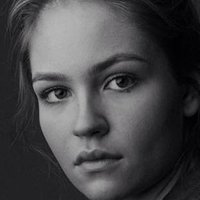 Arina Zharkova Nahé