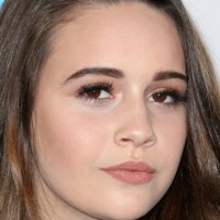 Bea Miller Nahé