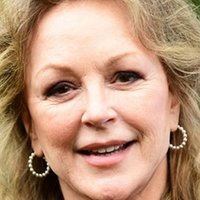 Bonnie Bedelia Nahé