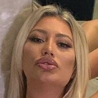 Born2Tease Nahé