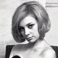 Britt Hampshire Nahé