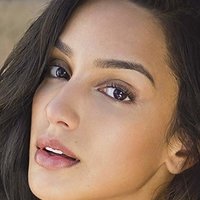 Brittney Alger Nahé