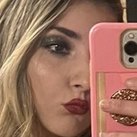 Caffeinequeen17 Nahé