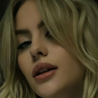 chlo_job Nahé