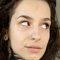Chloe Sunderland Nahé
