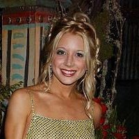 Courtney Peldon Nahé