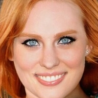 Deborah Woll Nahé