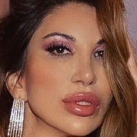 Elle Matthews Nahé