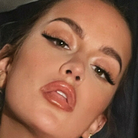 Ellie Robinson Nahé