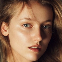 Emily Van Raay Nahé