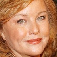 Faye Grant Nahé