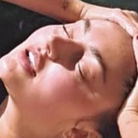 IconicDovile  Nahé