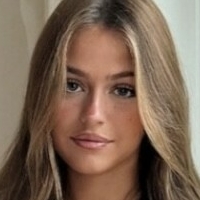 Julia Molinari Nahé