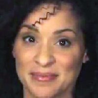 Karyn Parsons Nahé