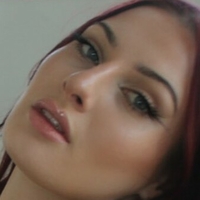 Kat Cadence Nahé