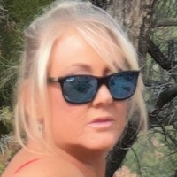 kaylakleevage Nahé