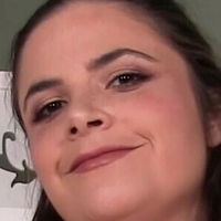 Kelle Martina Nahé