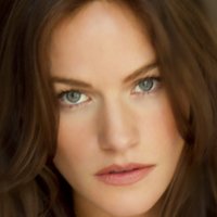 Kelly Overton Nahé
