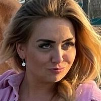 kellymilanaughtycowgirl Nahé