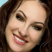 Kinkycurvykatie Nahé