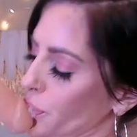 Lacey Bender Nahé