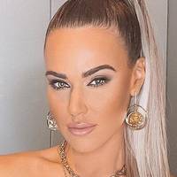 Lana (WWE) Nahé