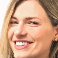 Laura Hill Nahé