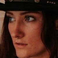 leah-honey Nahé