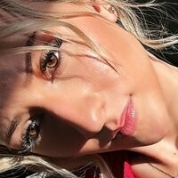 lil.naughty.blonde Nahé