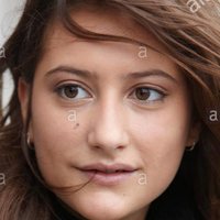Lola Créton Nahé