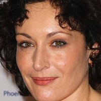 Lucy Cohu Nahé