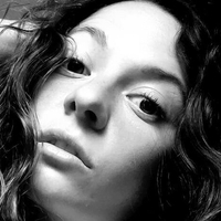 Mackenzie Rosman Nahé