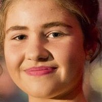Maddie Collins Nahé