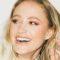 Maika Monroe Nahé