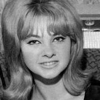Mandy Rice-Davies Nahé