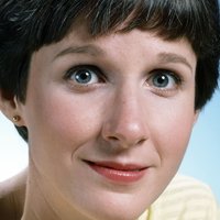 Mary Gross Nahé