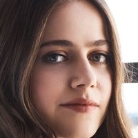 Molly Gordon Nahé