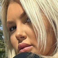 morganhollymoorefree Nahé