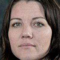Nadia Rona Nahé