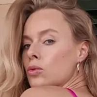 Nina Thomas Nahé