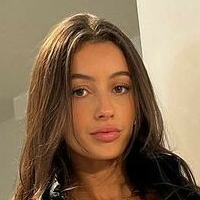 Phoebe Chakar Nahé